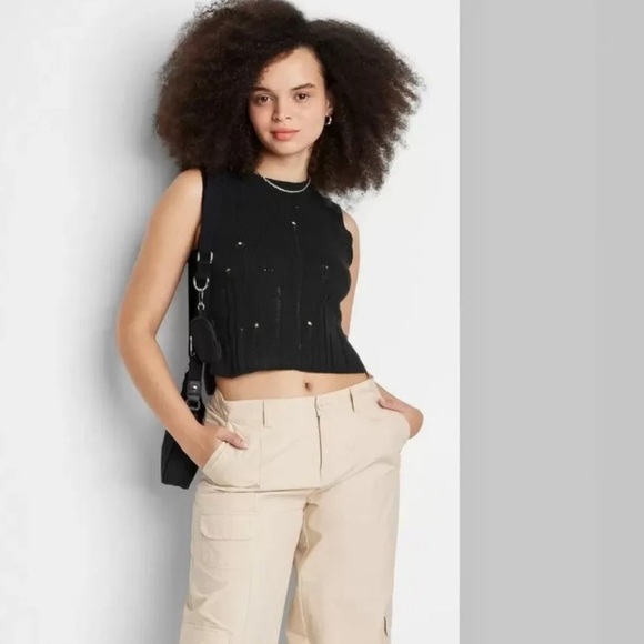 Wild Fable Black Sleeveless Crewneck Distressed Sweater Tank Top - Picture 2 of 5